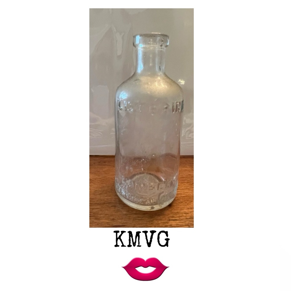 Antique glass Listerine Lambert Pharmacal Company Bottle